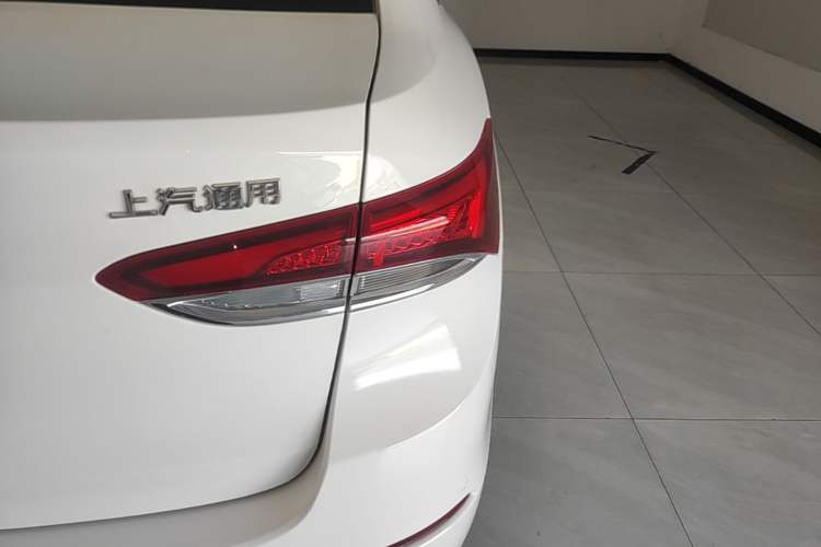 Used Buick GT 2021 Revised Version Flagship 1.5L Automatic Elite Edition Right Rear Taillight
