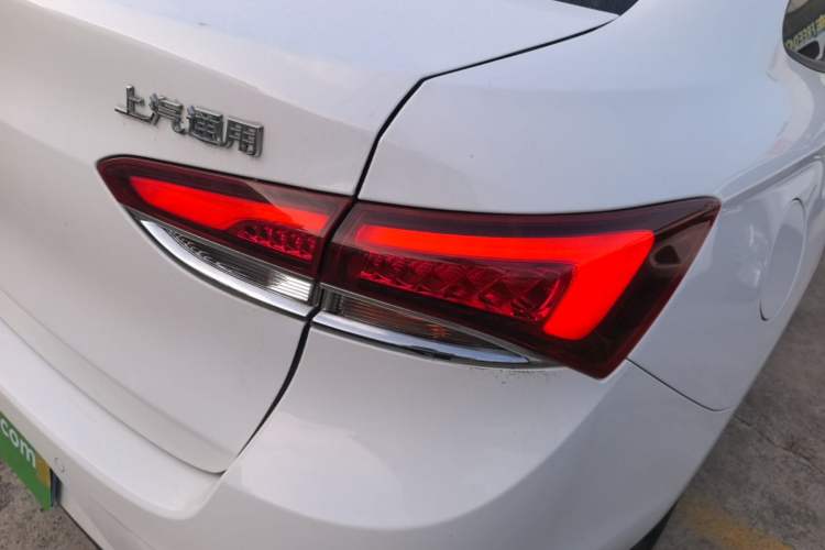 Used Buick GT 2021 Revised Version Flagship 1.5L Automatic Elite Edition Right Rear Taillight