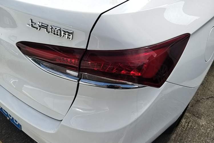 Used Buick GT 2021 Revised Version Flagship 1.5L Automatic Elite Edition Right Rear Taillight