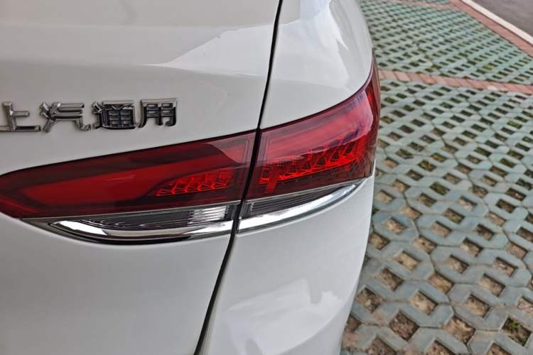 Used Buick GT 2021 Revised Version Flagship 1.5L Automatic Elite Edition Right Rear Taillight