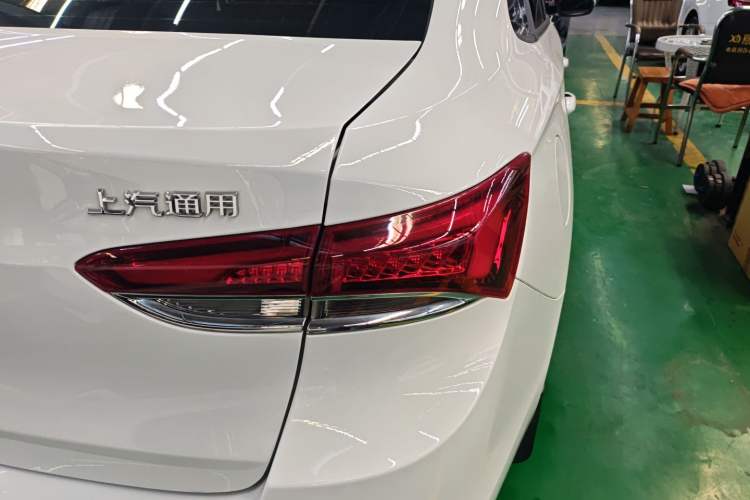 Used Buick GT 2021 Revised Version Flagship 1.5L Automatic Elite Edition Right Rear Taillight