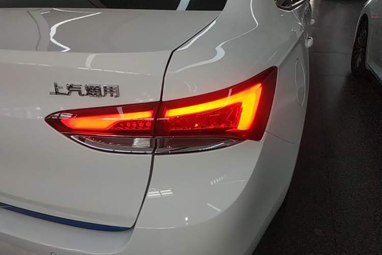 Used Buick GT 2021 Revised Version Flagship 1.5L Automatic Elite Edition Right Rear Taillight