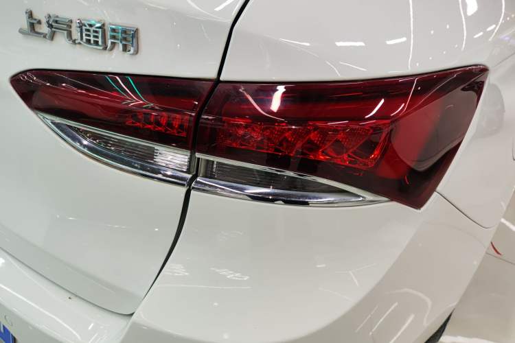 Used Buick GT 2021 Revised Version Flagship 1.5L Automatic Elite Edition Right Rear Taillight