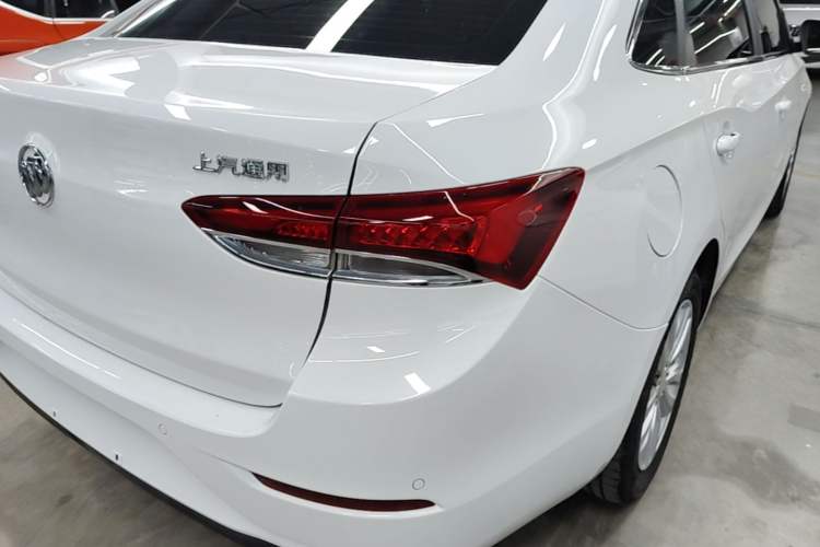 Used Buick GT 2021 Revised Version Flagship 1.5L Automatic Elite Edition Right Rear Taillight