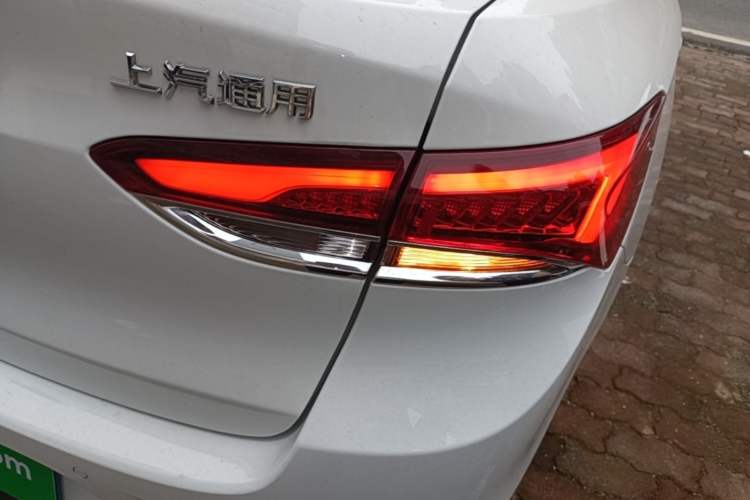Used Buick GT 2021 Revised Version Flagship 1.5L Automatic Entry-Level Trim Right Rear Taillight