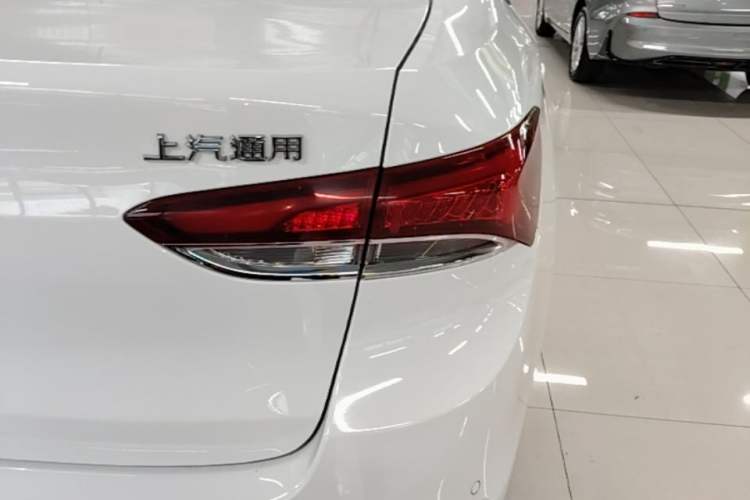 Used Buick GT 2021 Revised Version Flagship 1.5L Automatic Elite Edition Right Rear Taillight