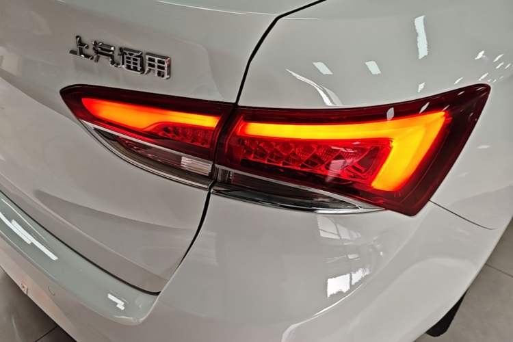 Used Buick GT 2021 Revised Version Flagship 1.5L Automatic Entry-Level Trim Right Rear Taillight
