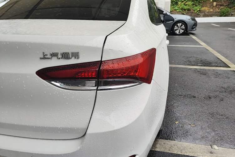 Used Buick GT 2021 Revised Version Flagship 1.5L Automatic Entry-Level Trim Right Rear Taillight