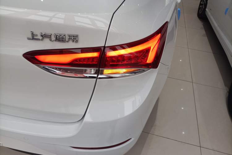 Used Buick GT 2021 Revised Version Flagship 1.5L Automatic Elite Edition Right Rear Taillight
