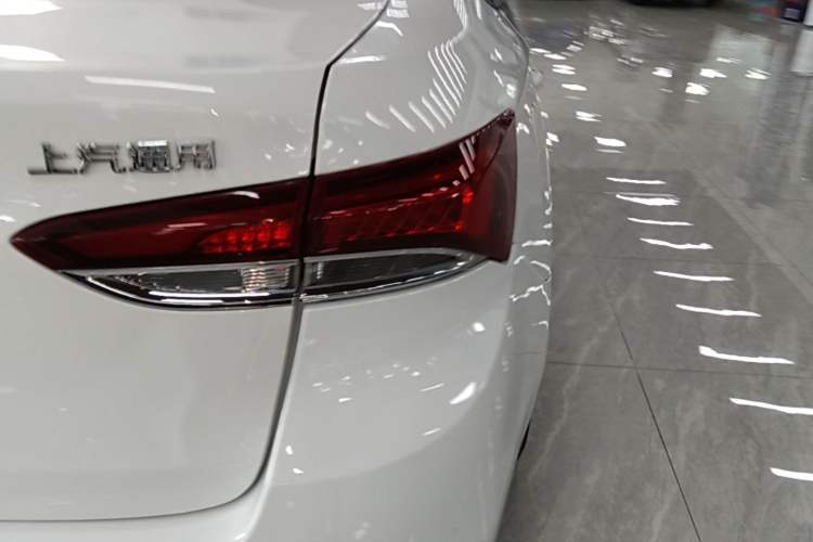 Used Buick GT 2021 Revised Version 1.3T Automatic Mild Hybrid Elite Edition Right Rear Taillight