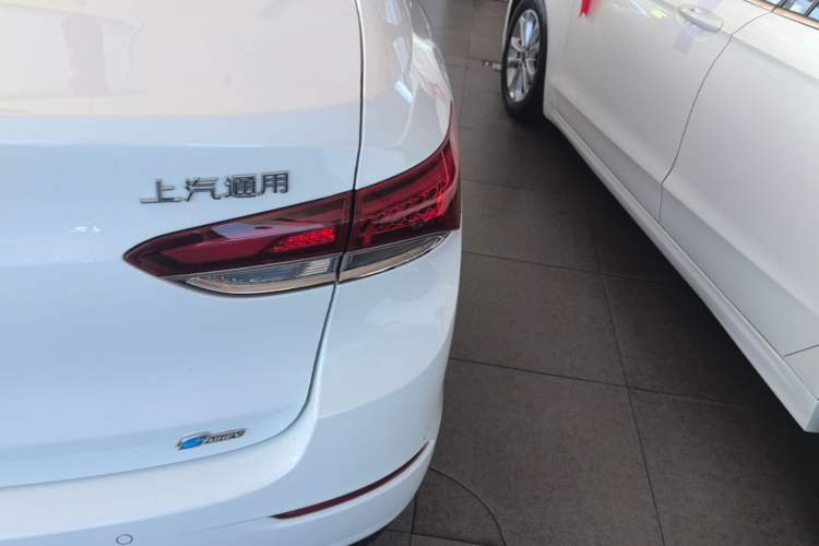 Used Buick GT 2021 Revised Version 1.3T Automatic Mild Hybrid Elite Edition Right Rear Taillight