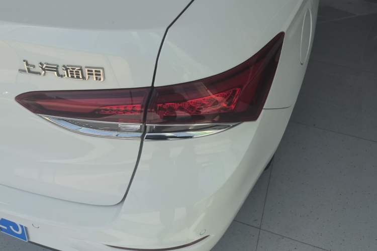 Used Buick GT 2021 Revised Version Flagship 1.5L Automatic Elite Edition Right Rear Taillight