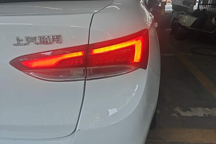 Used Buick GT 2021 Revised Version Flagship 1.5L Automatic Entry-Level Trim Right Rear Taillight