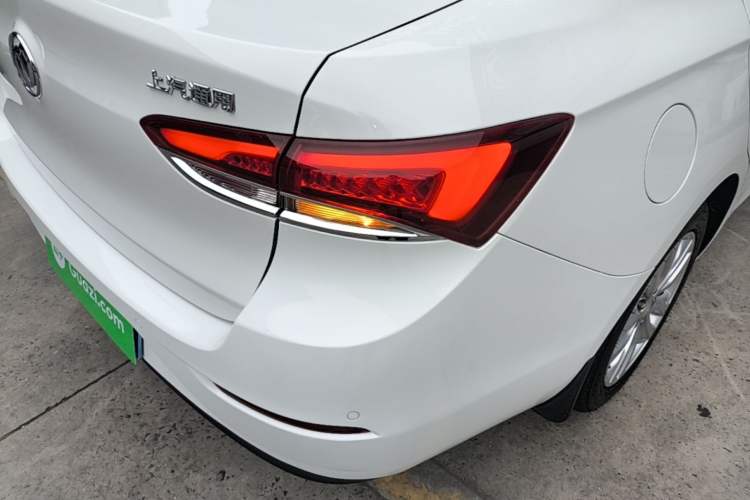 Used Buick GT 2021 Revised Version Flagship 1.5L Automatic Elite Edition Right Rear Taillight