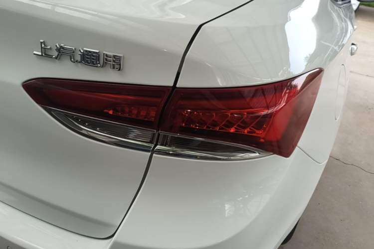 Used Buick GT 2021 Revised Version Flagship 1.5L Automatic Elite Edition Right Rear Taillight
