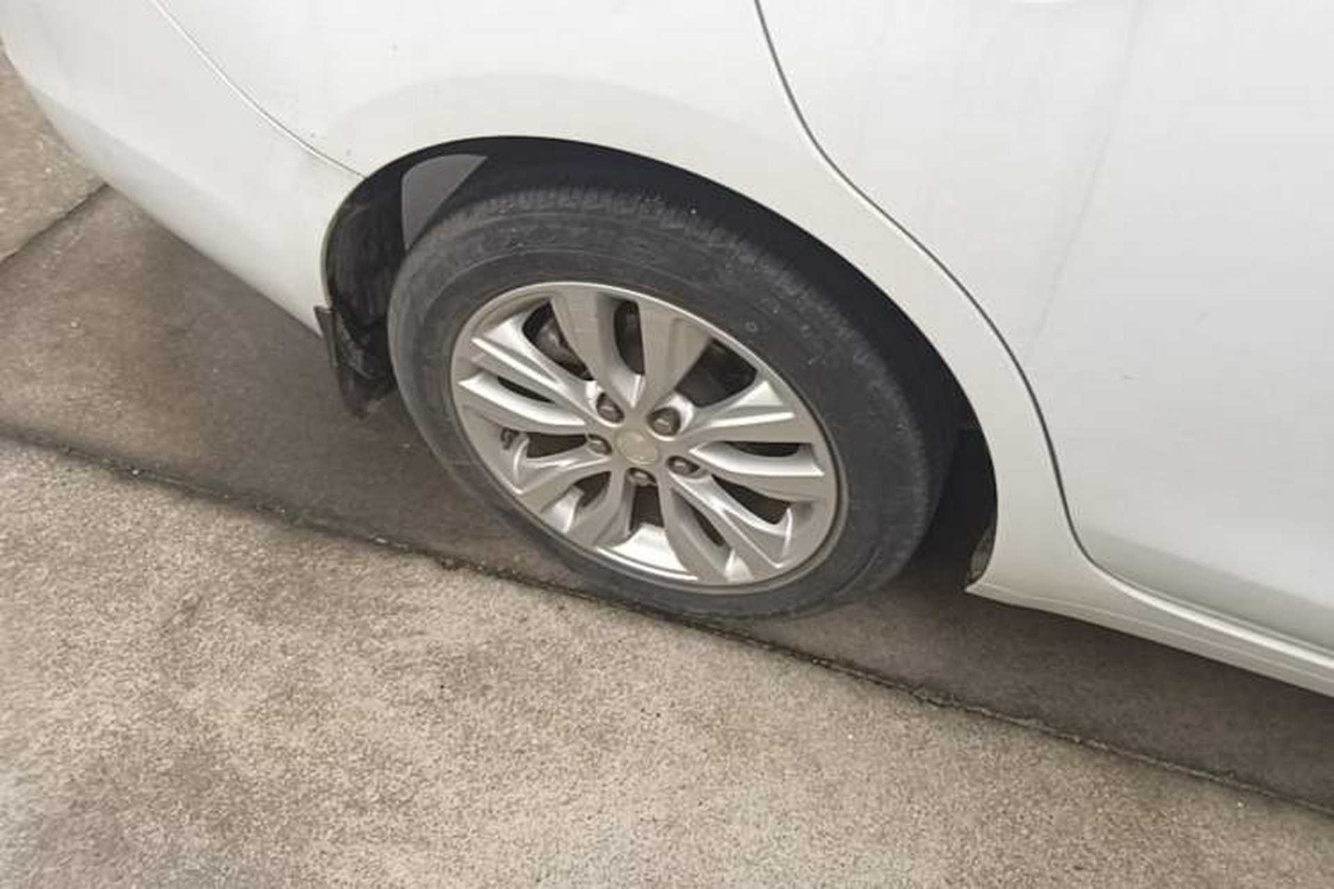 Used Buick GT 2021 Revised Version Flagship 1.5L Automatic Elite Edition Right Rear Wheel Hub