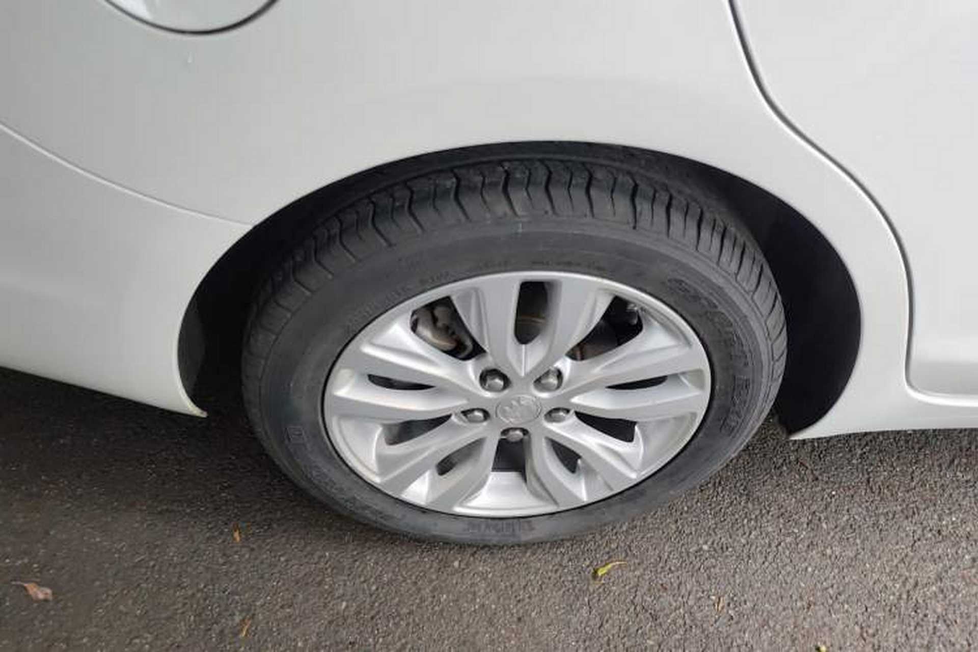 Used Buick GT 2021 Revised Version Flagship 1.5L Automatic Elite Edition Right Rear Wheel Hub