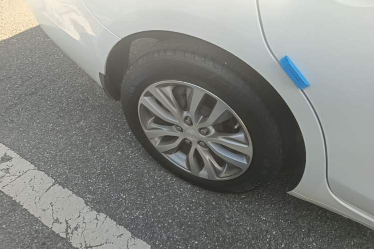 Used Buick GT 2021 1.3T Automatic Mild Hybrid Elite Version Right Rear Wheel Hub