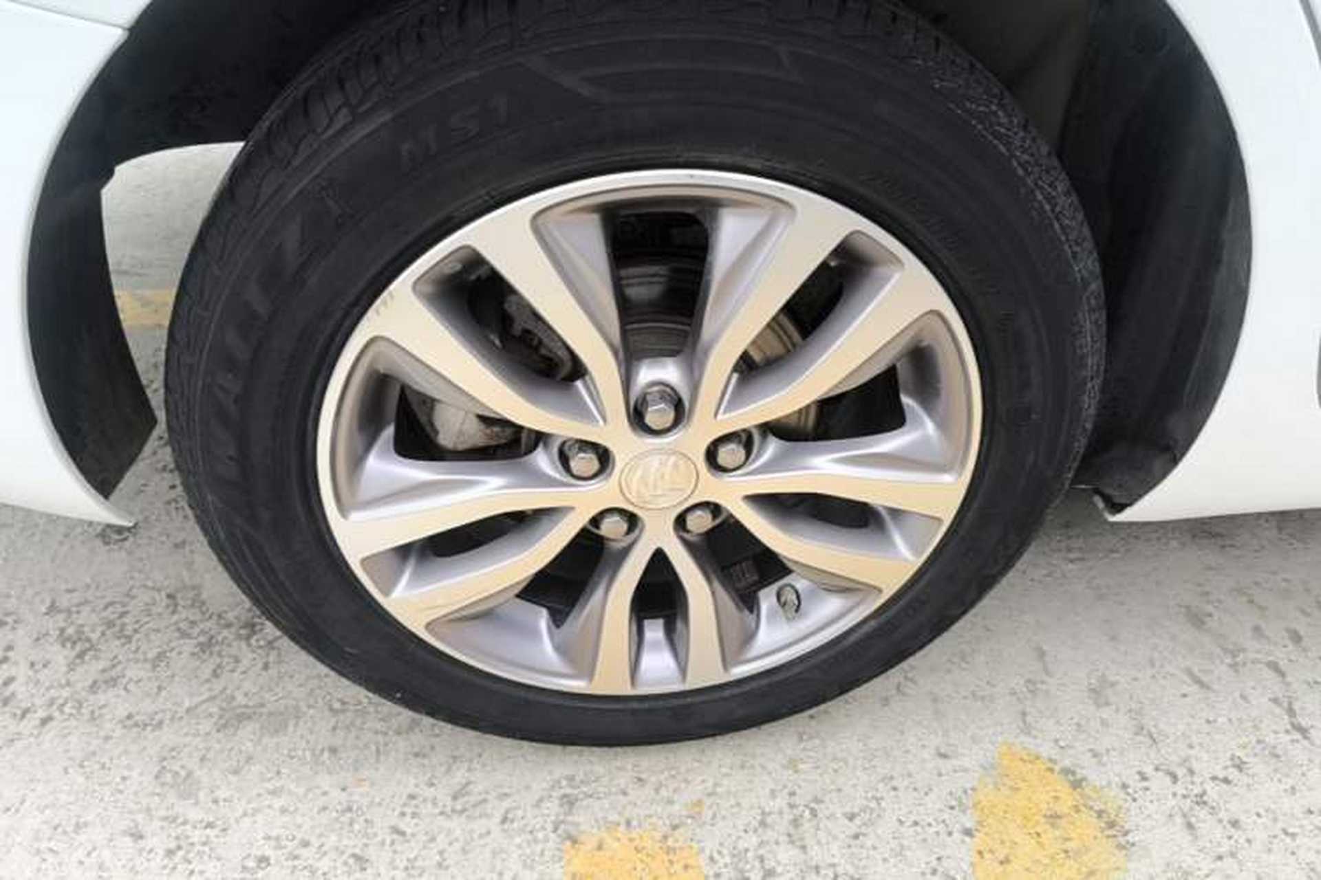 Used Buick GT 2021 Revised Version 1.3T Automatic Mild Hybrid Elite Edition Right Rear Wheel Hub