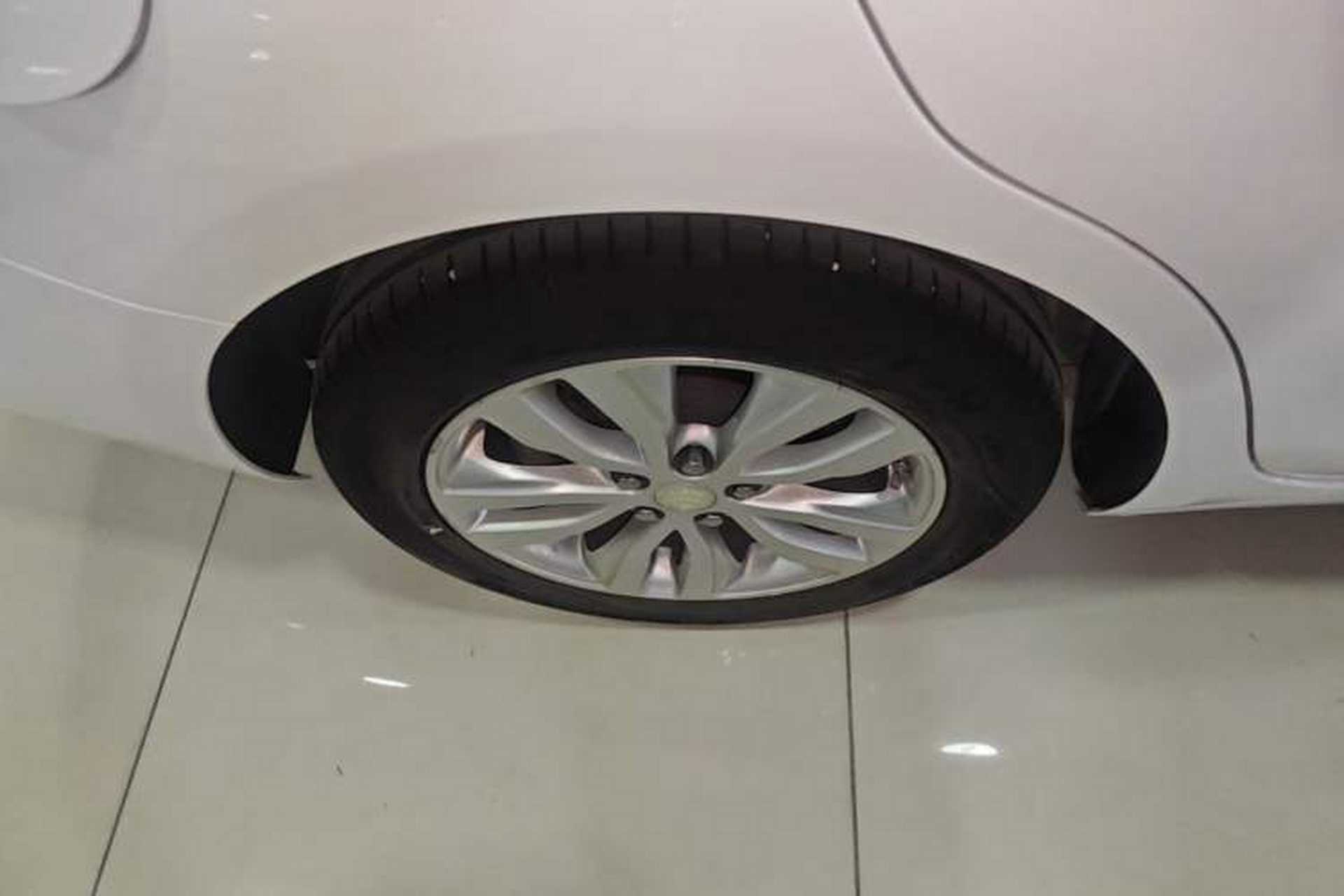 Used Buick GT 2021 Revised Version Flagship 1.5L Automatic Elite Edition Right Rear Wheel Hub