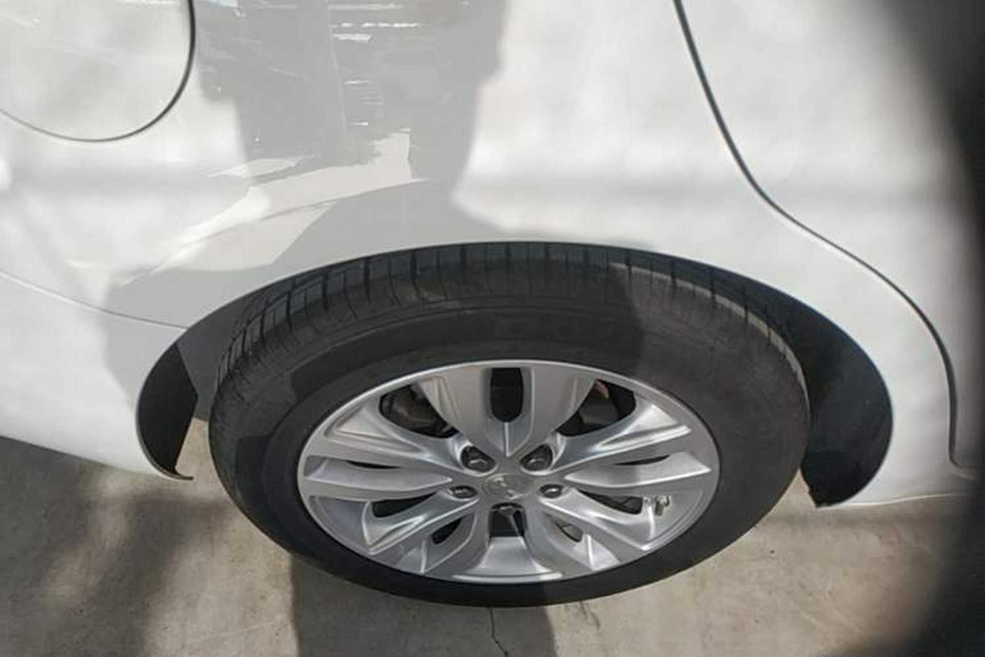 Used Buick GT 2021 Revised Version Flagship 1.5L Automatic Elite Edition Right Rear Wheel Hub