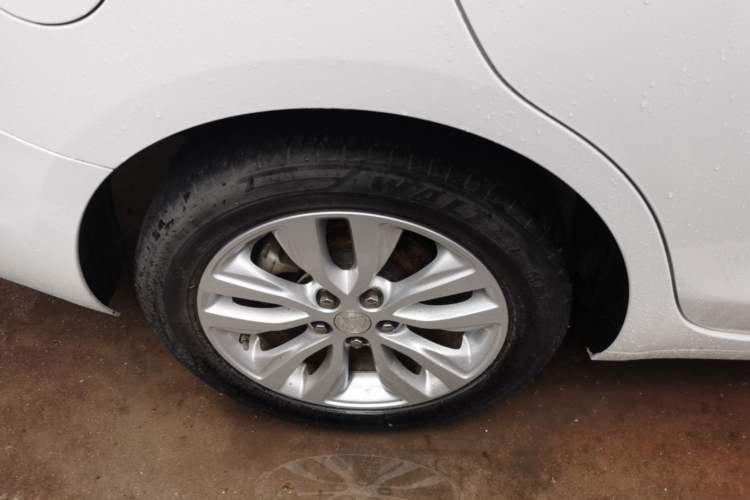Used Buick GT 2021 Revised Version Flagship 1.5L Automatic Elite Edition Right Rear Wheel Hub