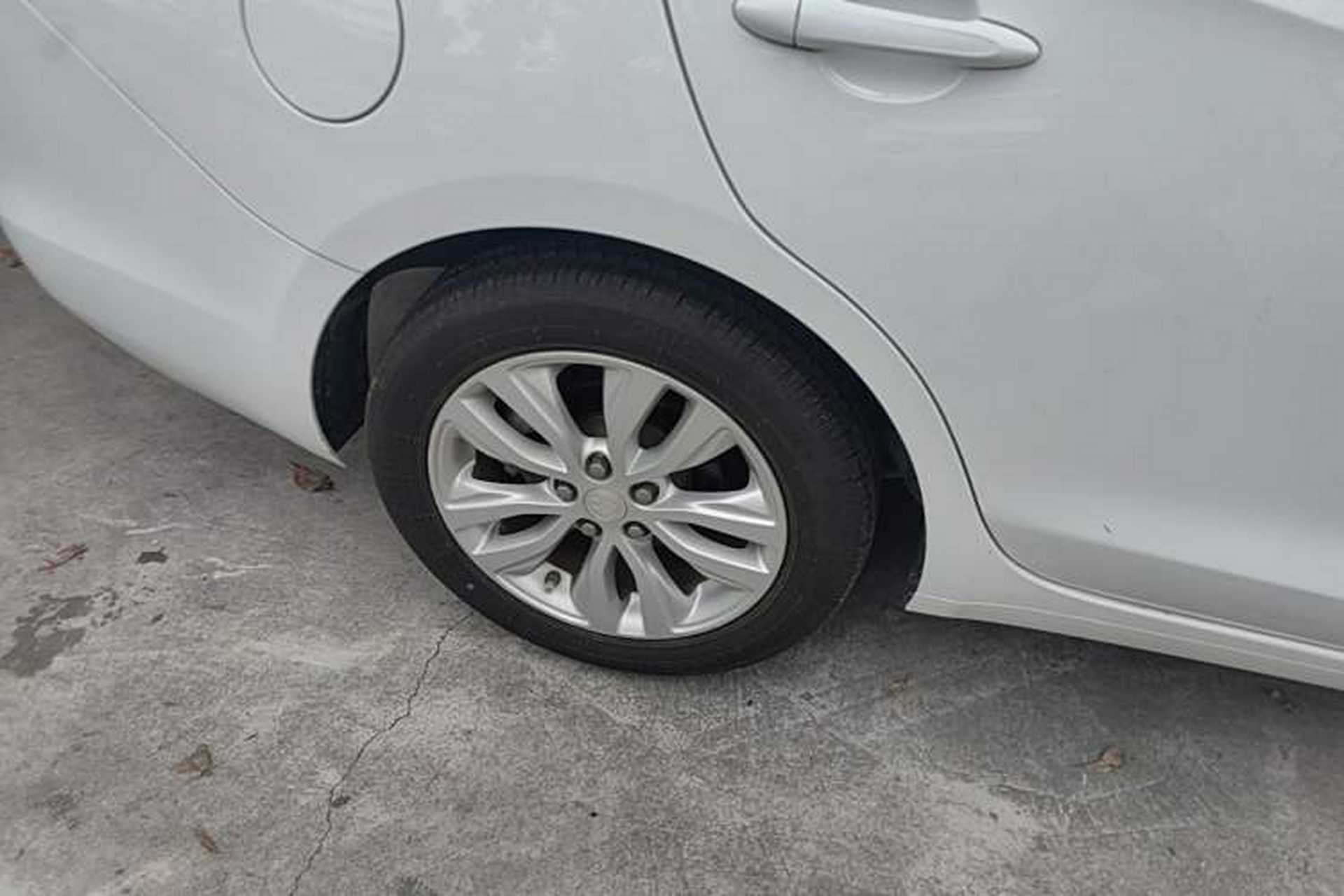 Used Buick GT 2021 Revised Version Flagship 1.5L Automatic Elite Edition Right Rear Wheel Hub