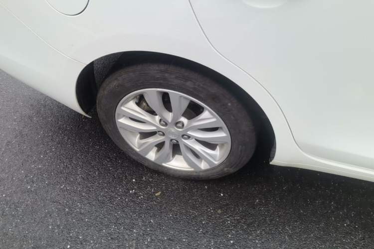 Used Buick GT 2021 Revised Version Flagship 1.5L Automatic Elite Edition Right Rear Wheel Hub