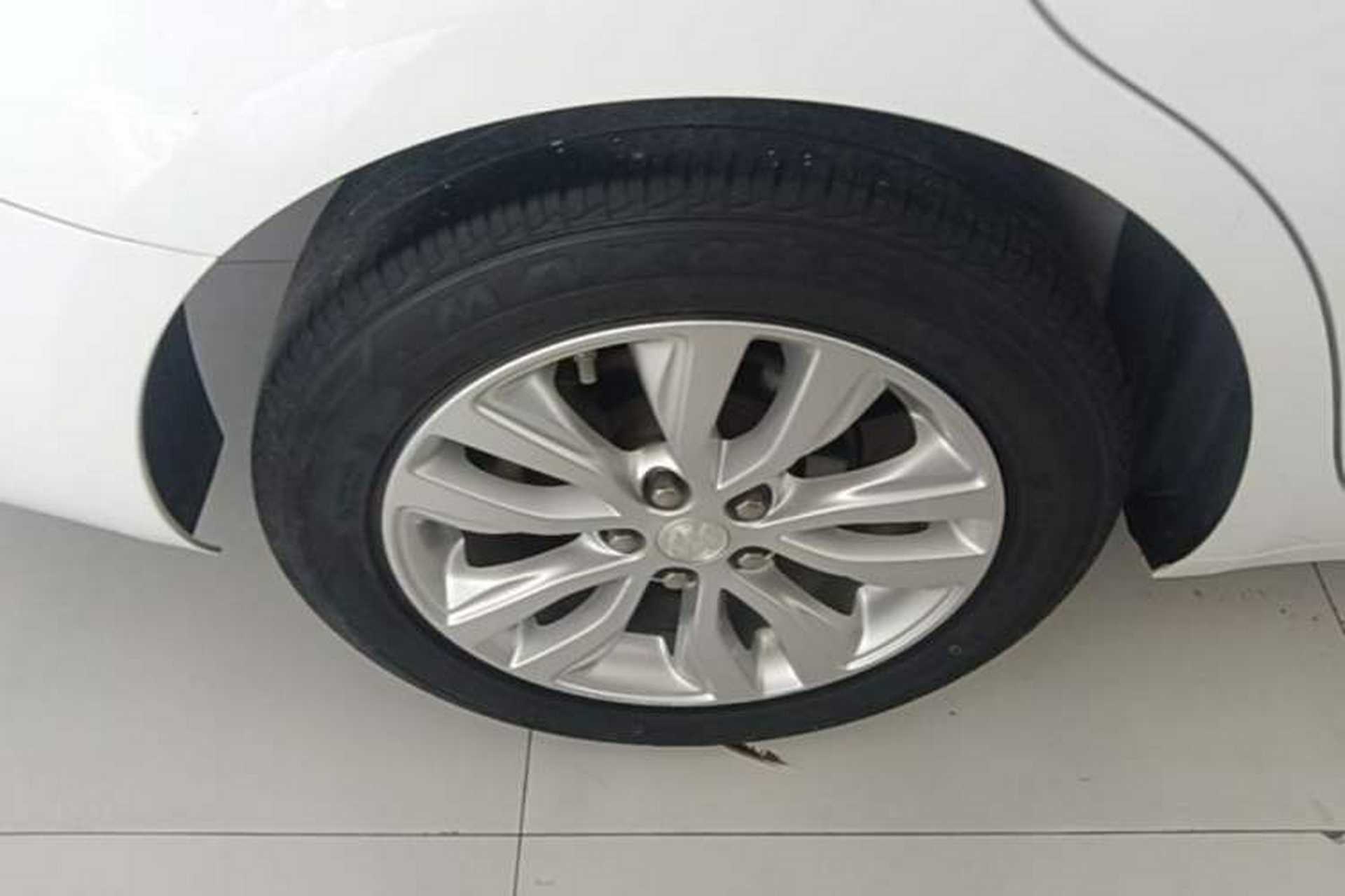 Used Buick GT 2021 Revised Version Flagship 1.5L Automatic Elite Edition Right Rear Wheel Hub