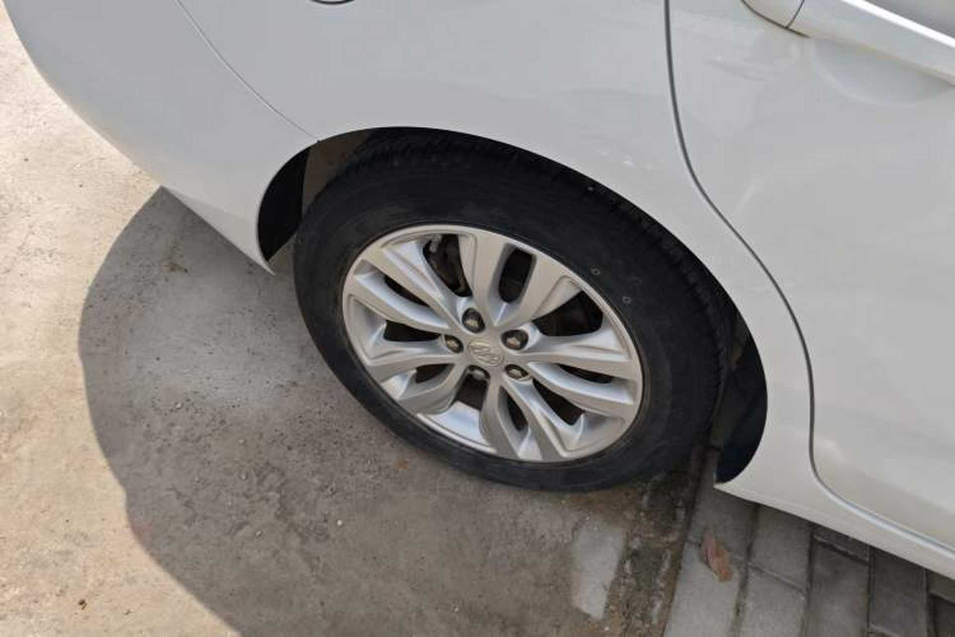 Used Buick GT 2021 Revised Version Flagship 1.5L Automatic Elite Edition Right Rear Wheel Hub