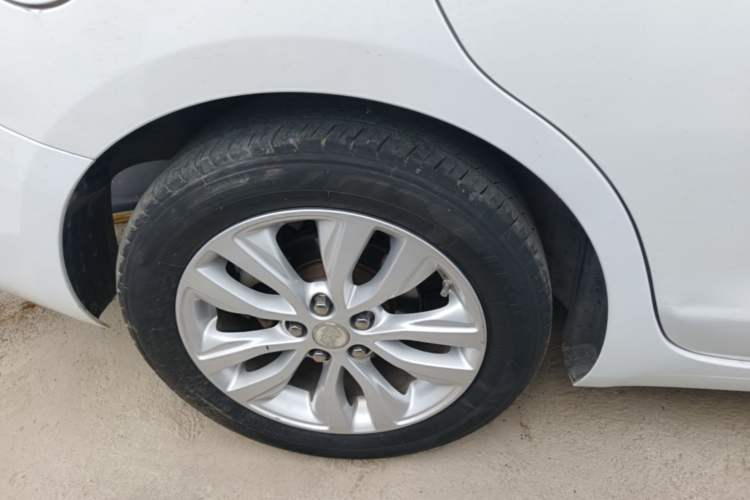 Used Buick GT 2021 Exemplar 1.5L Automatic Elite Version Right Rear Wheel Hub