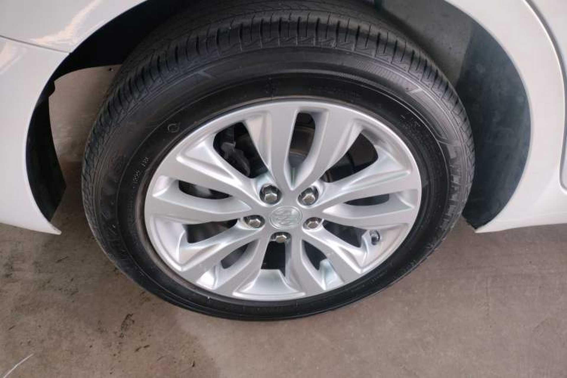 Used Buick GT 2021 Revised Version Flagship 1.5L Automatic Elite Edition Right Rear Wheel Hub