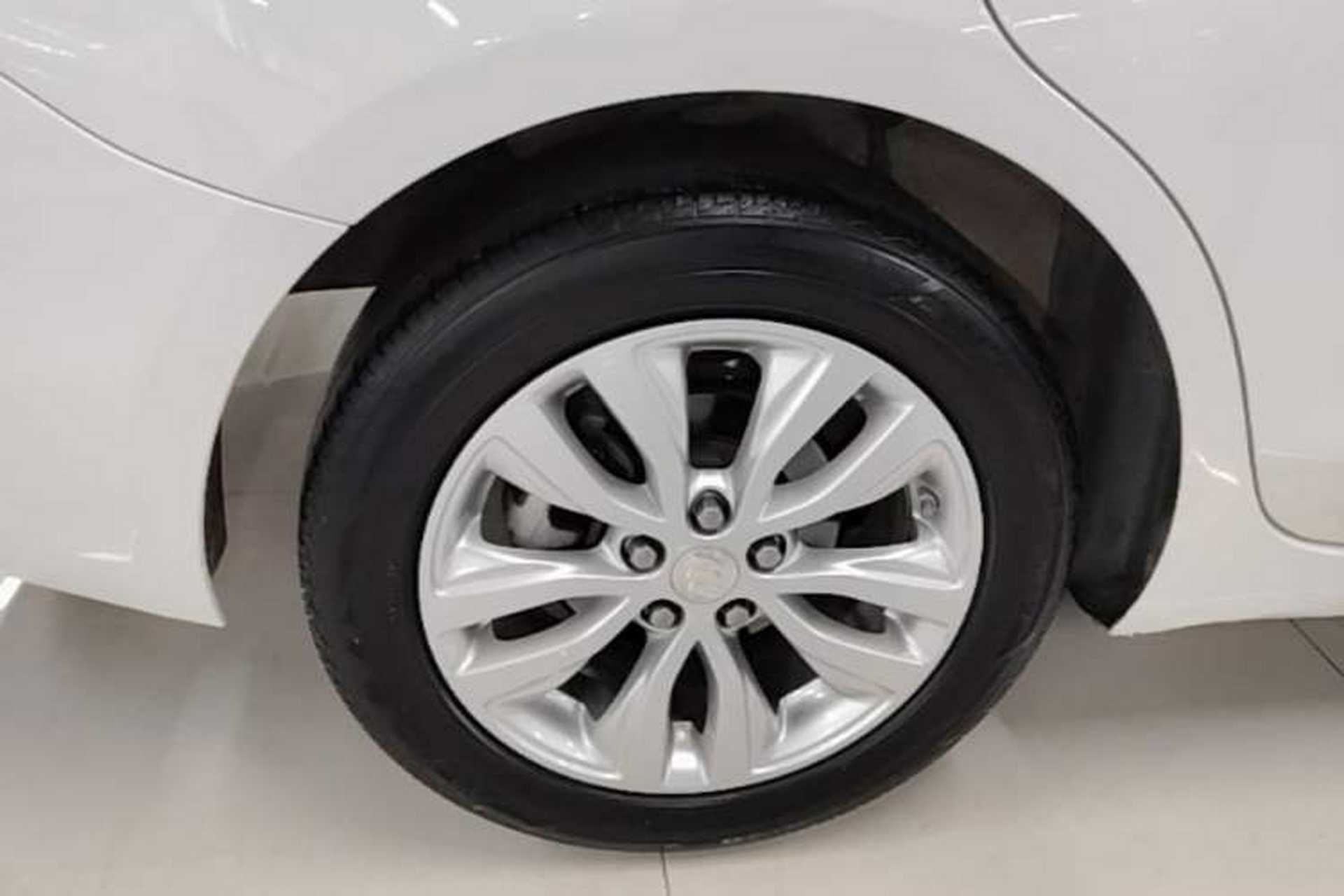 Used Buick GT 2021 Revised Version Flagship 1.5L Automatic Elite Edition Right Rear Wheel Hub