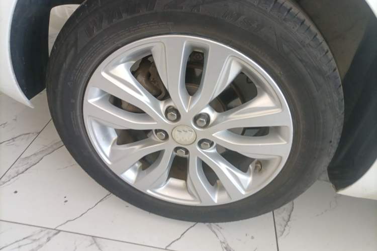 Used Buick GT 2021 Exemplar 1.5L Automatic Elite Version Right Rear Wheel Hub