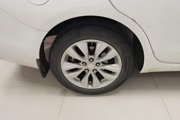 Used Buick GT 2021 Revised Version Flagship 1.5L Automatic Elite Edition Right Rear Wheel Hub