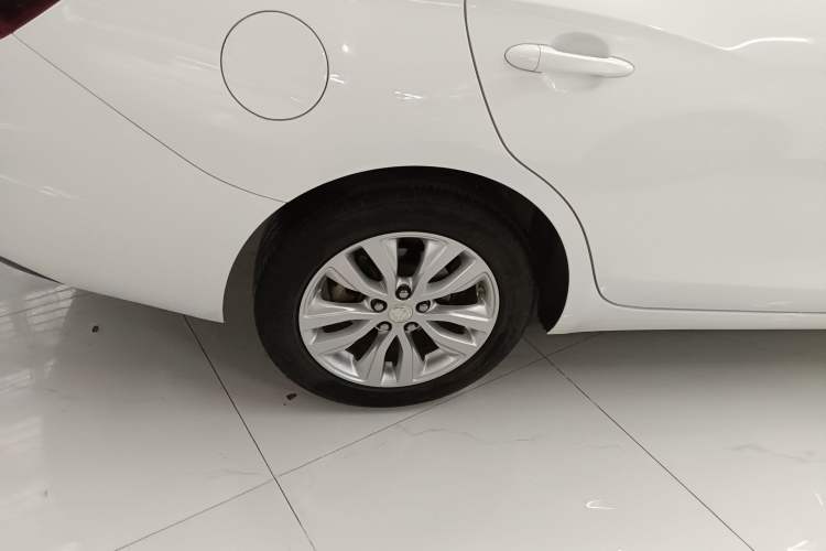 Used Buick GT 2021 Revised Version Flagship 1.5L Automatic Elite Edition Right Rear Wheel Hub