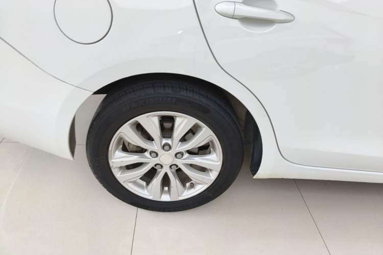Used Buick GT 2021 Revised Version Flagship 1.5L Automatic Elite Edition Right Rear Wheel Hub