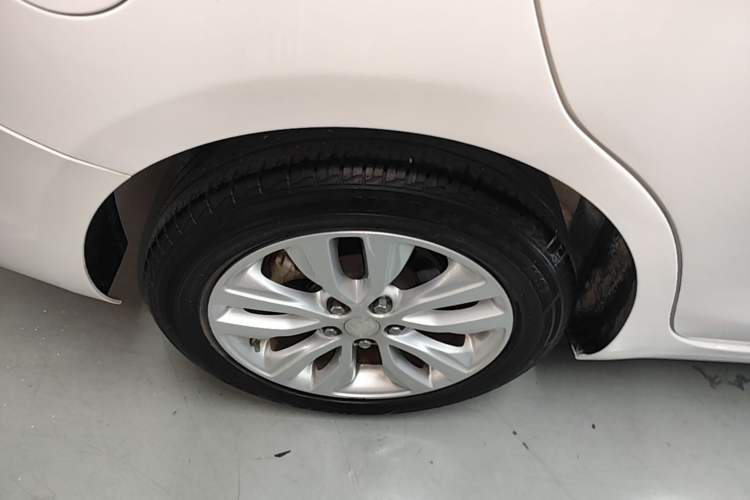 Used Buick GT 2021 Revised Version Flagship 1.5L Automatic Elite Edition Right Rear Wheel Hub
