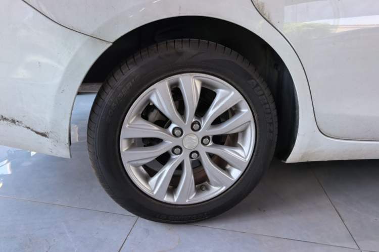 Used Buick GT 2021 Exemplar 1.5L Automatic Elite Version Right Rear Wheel Hub