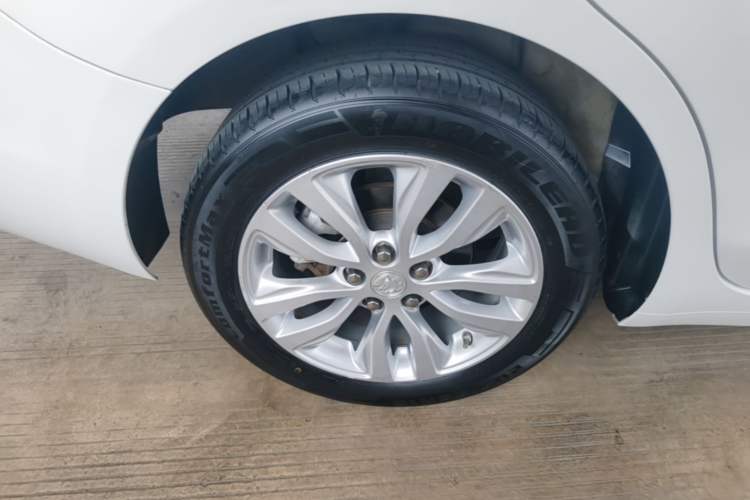 Used Buick GT 2021 Exemplar 1.5L Automatic Elite Version Right Rear Wheel Hub
