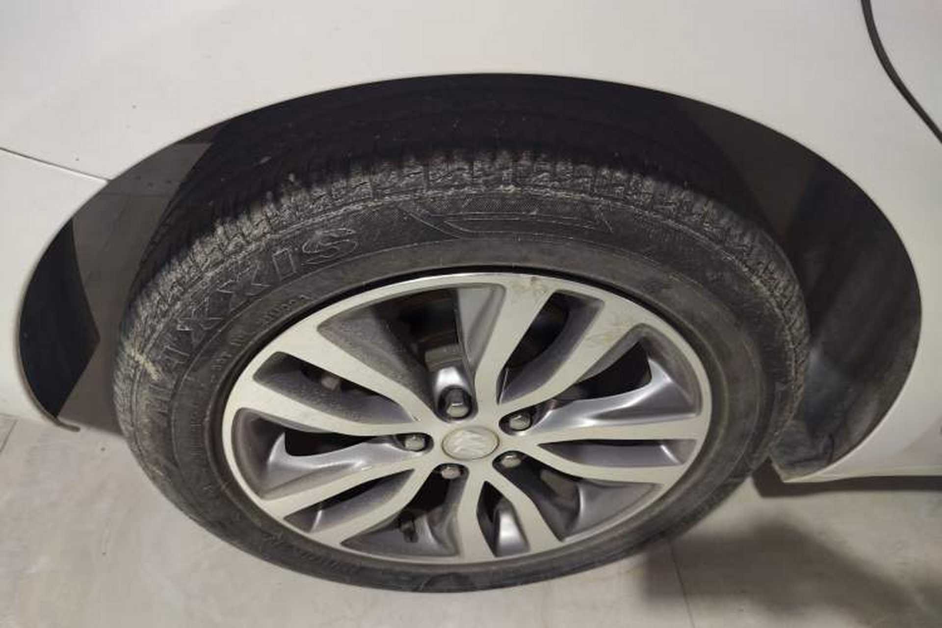 Used Buick GT 2021 1.3T Automatic Mild Hybrid Elite Version Right Rear Wheel Hub