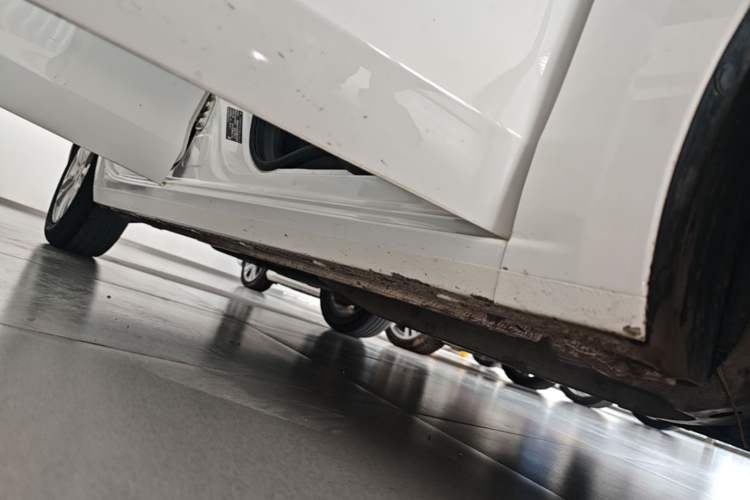 Used Buick GT 2021 Revised Version Flagship 1.5L Automatic Elite Edition Right Side Sill