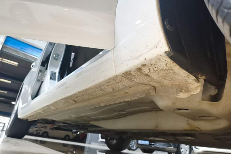 Used Buick GT 2021 Exemplar 1.5L Automatic Elite Version Right Side Sill
