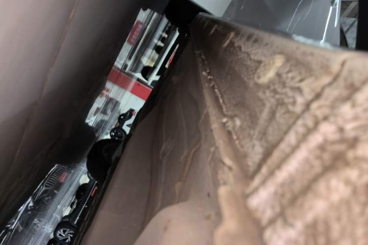 Used Buick GT 2021 Revised Version 1.3T Automatic Mild Hybrid Elite Edition Right Side Sill