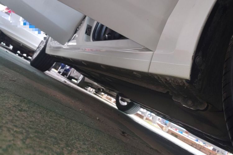 Used Buick GT 2021 1.3T Automatic Mild Hybrid Elite Version Right Side Sill