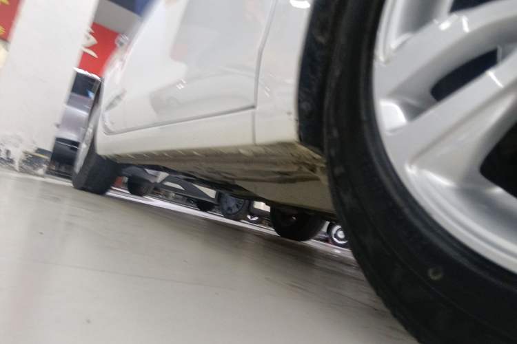Used Buick GT 2021 Revised Version Flagship 1.5L Automatic Elite Edition Right Side Sill