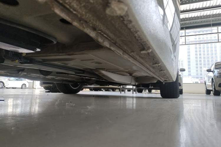 Used Buick GT 2021 Revised Version 1.3T Automatic Mild Hybrid Advanced Edition Right Side Sill