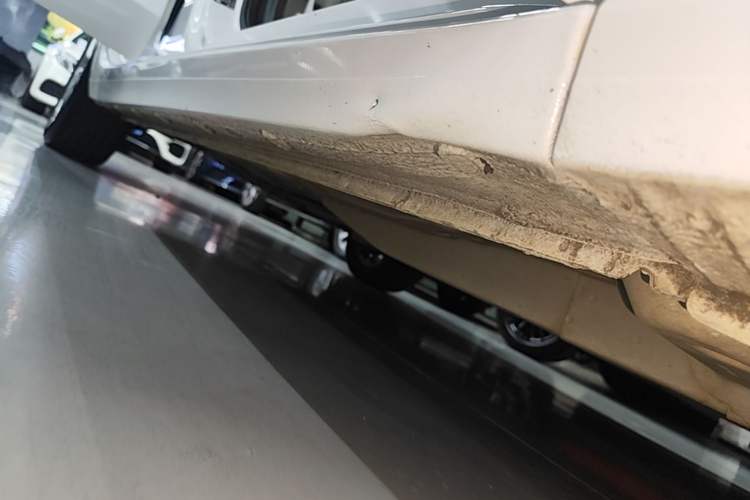 Used Buick GT 2021 Exemplar 1.5L Automatic Elite Version Right Side Sill