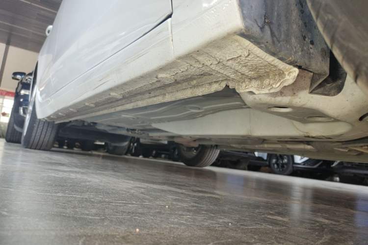 Used Buick GT 2021 Revised Version Flagship 1.5L Automatic Elite Edition Right Side Sill