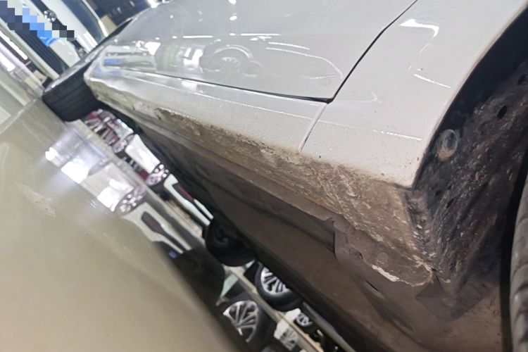 Used Buick GT 2021 Revised Version Flagship 1.5L Automatic Entry-Level Trim Right Side Sill